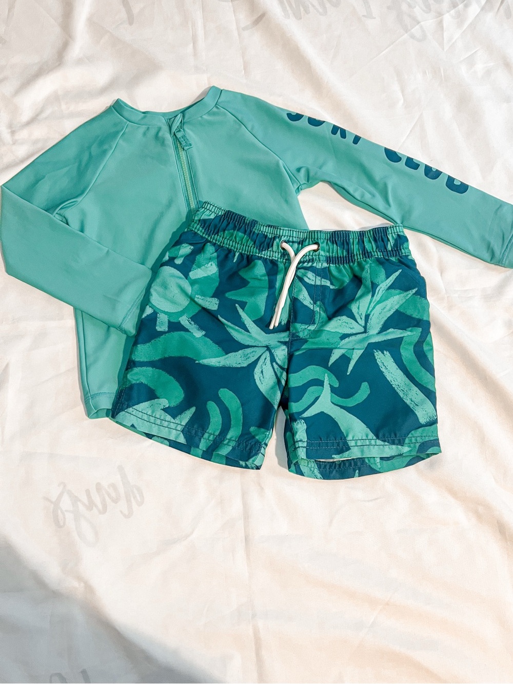 Carter's Green Rash Guard and Tropical Swim Trunk Set Size 2T